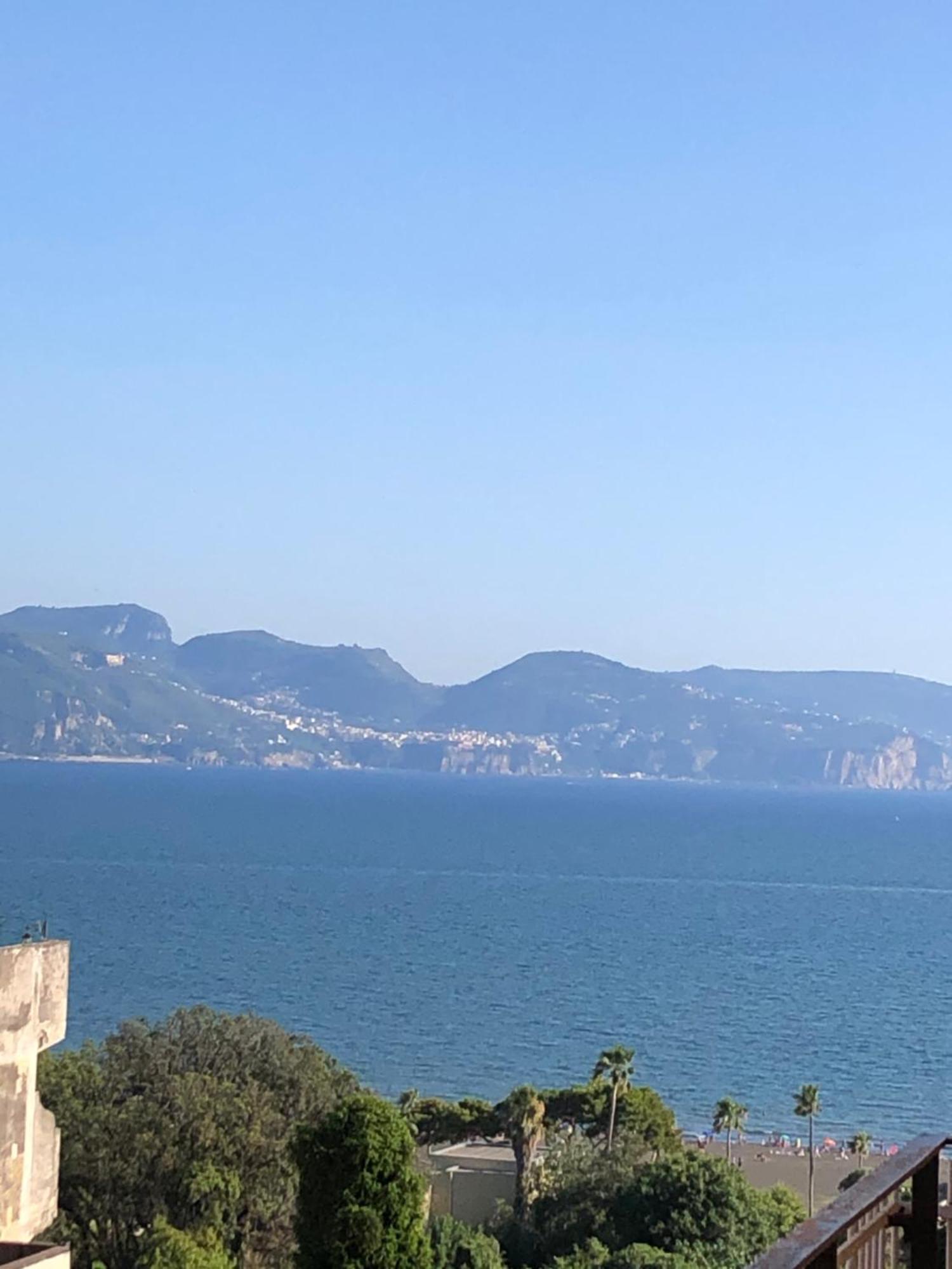 Sogno Di Mezza Estate Torre Annunziata Exterior foto