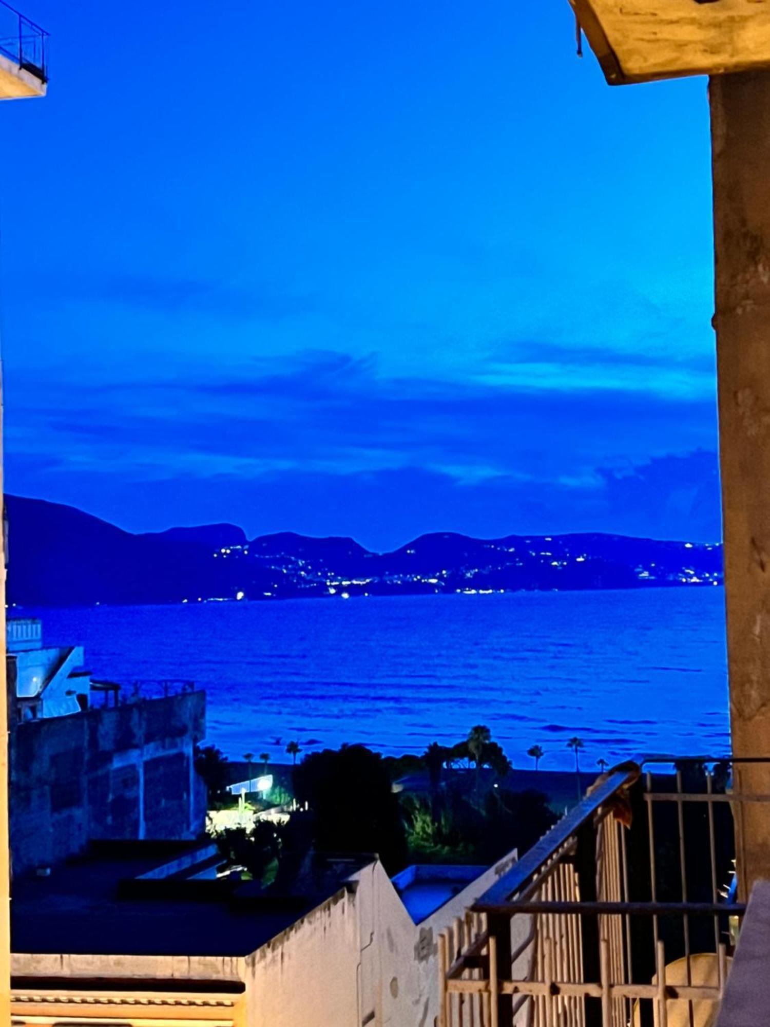 Sogno Di Mezza Estate Torre Annunziata Exterior foto