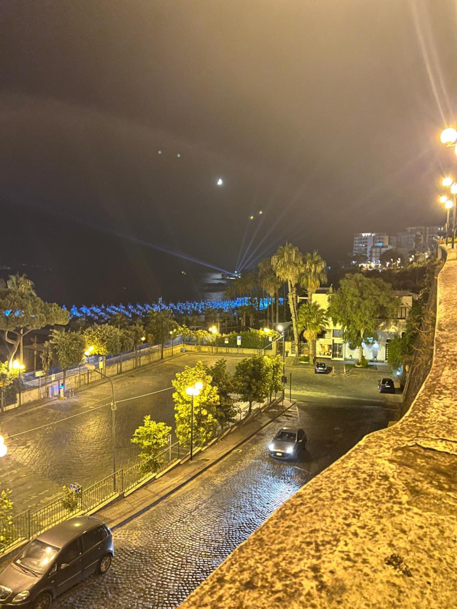 Sogno Di Mezza Estate Torre Annunziata Exterior foto