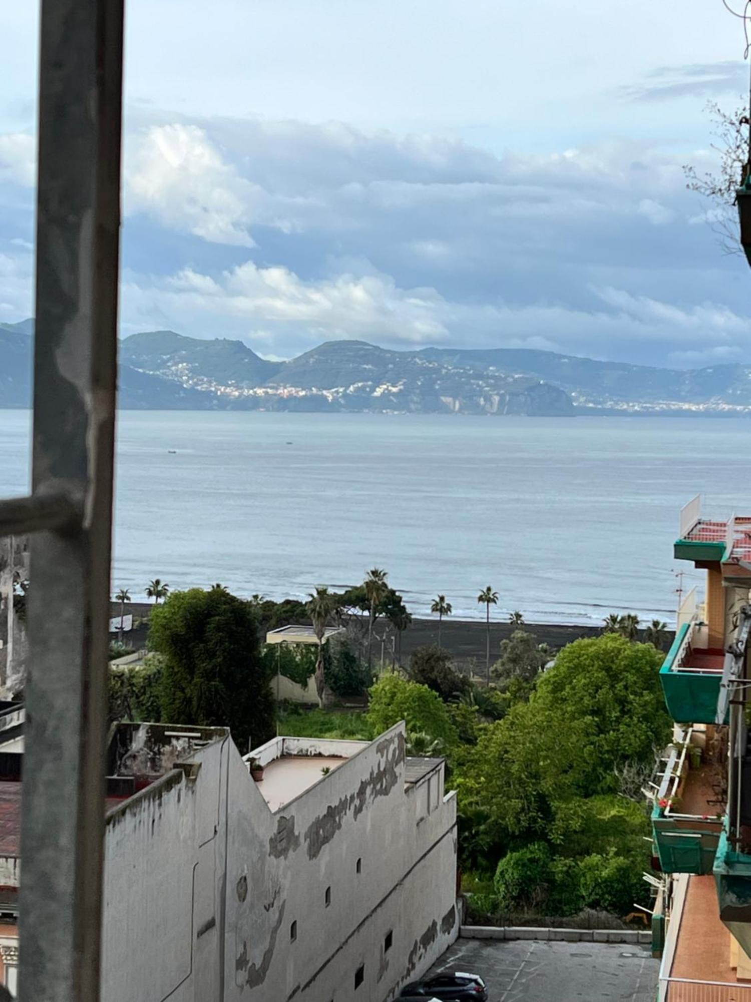 Sogno Di Mezza Estate Torre Annunziata Exterior foto