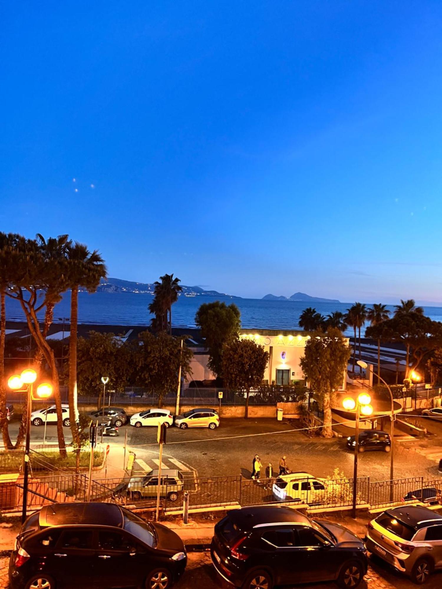 Sogno Di Mezza Estate Torre Annunziata Exterior foto
